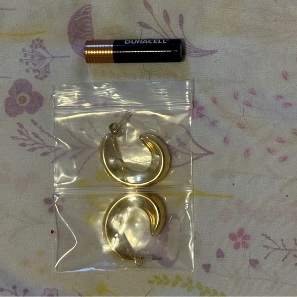 Gold Crescent Hoop Earrings new from Chello - Picture 2 of 3